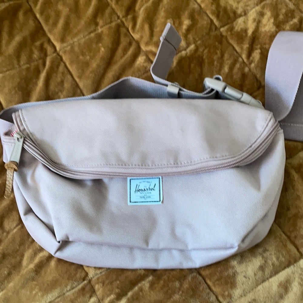 New dusty rose Herschel hip pack